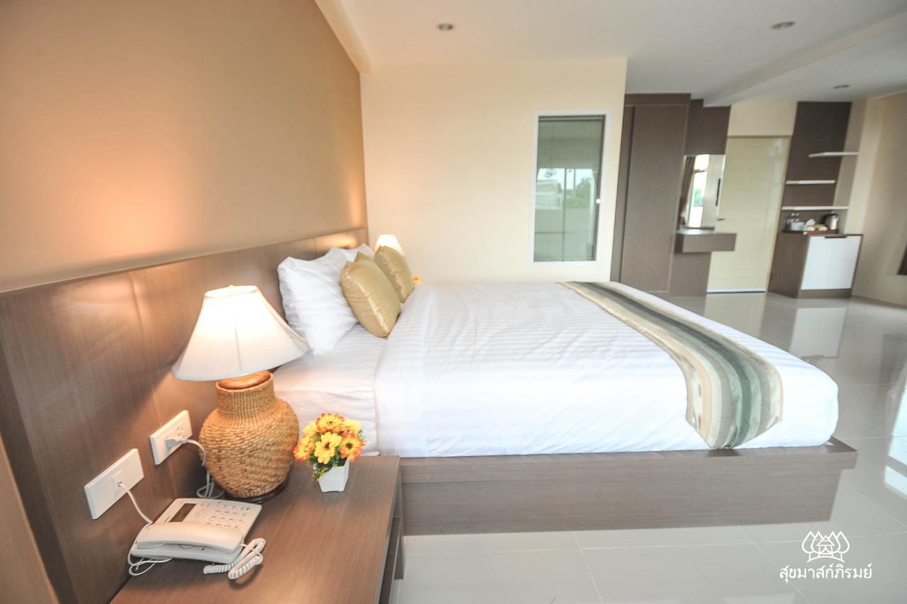 Sukkhamas Pirom Hotel Nakhonratchasima Exterior foto